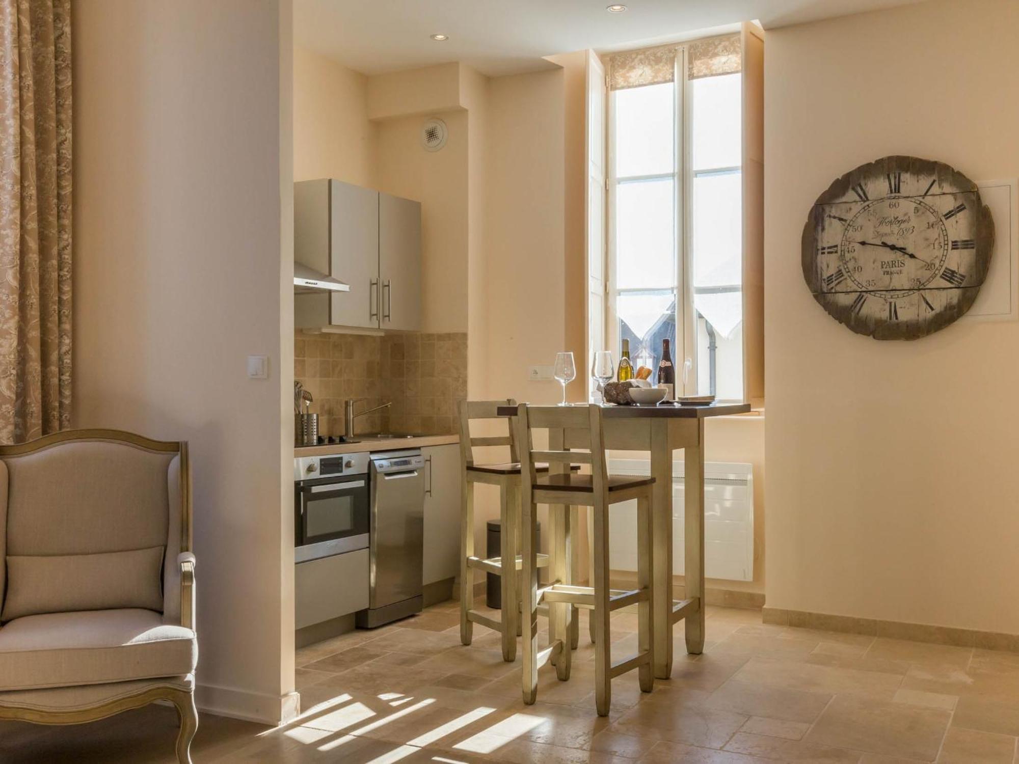 Le Cara - 4 Appartements Calmes Et Chics Au Coeur De Beaune Beaune  Room photo